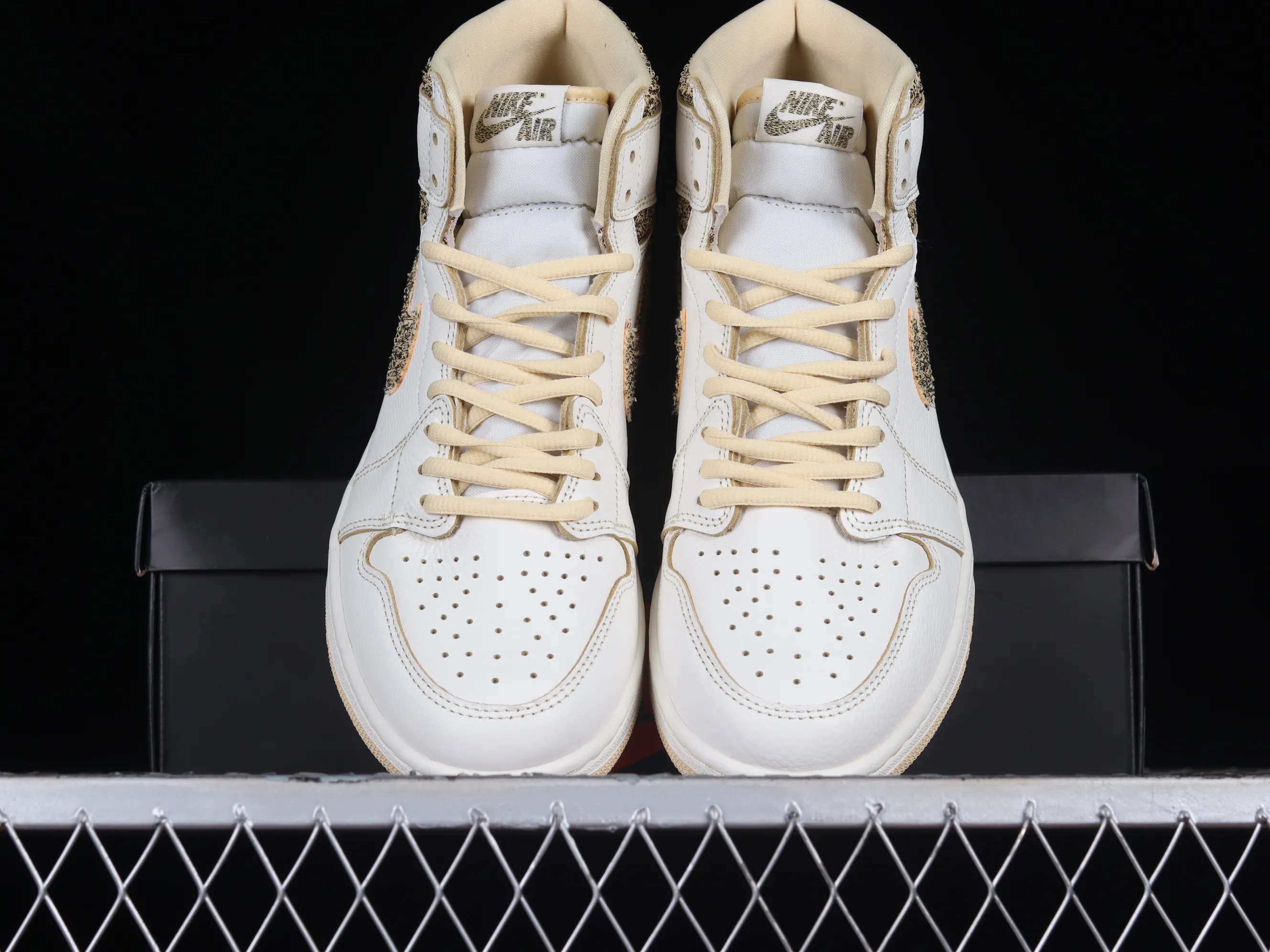 All categories Air Jordan Jordan series basketball shoes Air Jordan 11 P version Air Jordan 1 High OG "Vibrations of Naija" AJ1 Qiao 1 Xiaoxiangfeng high-top basketball shoes FD8631-100